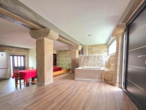 Interior - Casa do Carvalhal | Ermida | Peneda-Gerês National Park (Ponte da Barca)