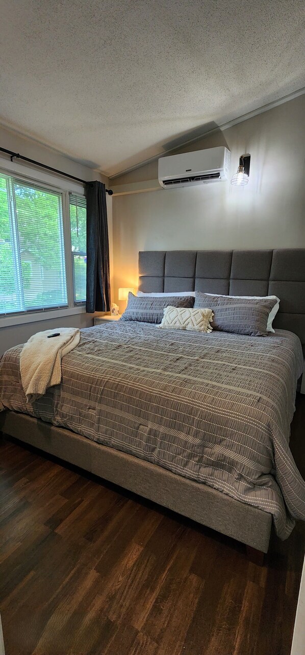 1 Schlafzimmer, Bügeleisen/Bügelbrett, Reisekinderbett, kostenloses WLAN