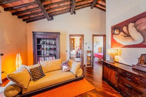TV, fireplace - Villa nella campagna toscana con SPA (Croce)