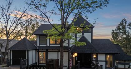 Lakefront Treat - Private Suite, TV, Dining