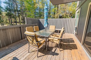 Condo, Multiple Beds (Abbot House - Unit 10) | Outdoor dining - Abbot House - Unit 10 (Bend)