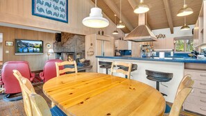 منزل - عدة أسرّة (Fairway Lane - Unit 5) | تناول الطعام