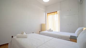2 habitaciones, tabla de planchar con plancha, wifi y ropa de cama
