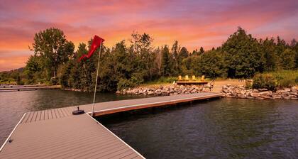 Lakefront Luxury w/ Hot Tub & Private Dock