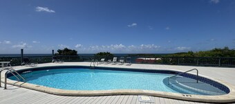 Modern 2-bedroom condo in wonderful Ft. Augusta with AC, WiFi