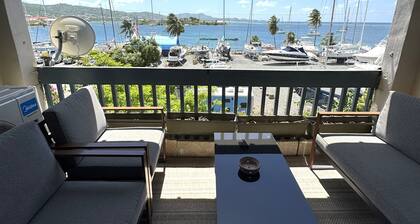 Modern 2-bedroom condo in wonderful Ft. Augusta with AC, WiFi