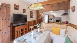 Living area - Casa Rural Abril Setenil de las Bodegas by Ruralidays (Cádiz)