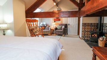 Cottage | 3 bedrooms, individually decorated, individually furnished, free WiFi