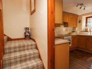 Opvaskemaskine, køkkentøj/tallerkener/redskaber