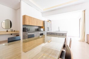 Dining - 3-Bedroom Villa Retreat : Pool, Jacuzzi, Traditional Hammam & Tranquil Greenery (Marrakech)