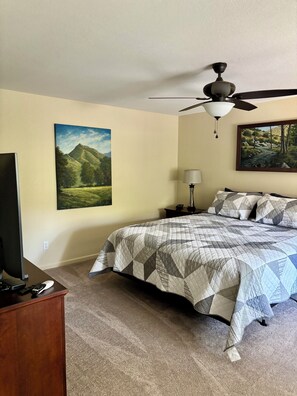 3 soverom, strykejern/-brett, reiseseng for barn og wi-fi (inkludert)