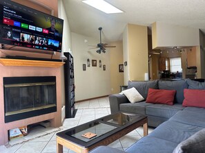 Smart TV, fireplace