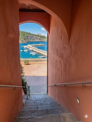 Interior - Private Hilltop Villa with Sea Views in the Heart of Maremma, Tuscany (Scansano)