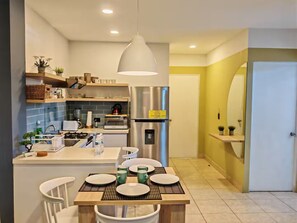 City Apartment, 2 Bedrooms, Air conditioning | Private kitchen - Cozy Apartment (Santa Tecla)