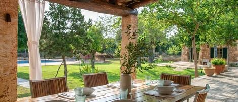 Restauration en plein air