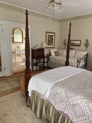 Luxury Double Room, Multiple Beds, Non Smoking, Private Bathroom | Egyptian cotton sheets, premium bedding, down comforters, pillowtop beds