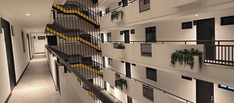 Complete Apartment In Petapolis