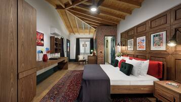 Executive Double Room | In-room safe, free WiFi