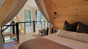 2 bedrooms, iron/ironing board, travel crib, free WiFi