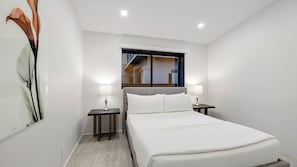 4 habitaciones, escritorio, tabla de planchar con plancha y wifi gratis