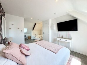 1 bedroom - L’instant rose - Cocon fleuri avec jacuzzi (Quéven)