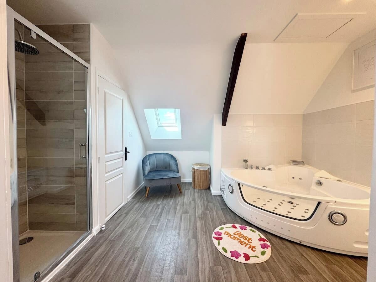 Douche, sèche-cheveux