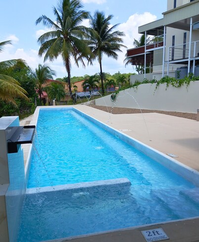 Charming 2-bedroom villa with Swimming Pool, WiFi, & AC in lovely San Ignacio