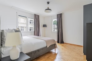 2 chambres, fer et planche à repasser, Wi-Fi, draps fournis