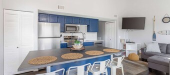 The Lazy Loft Stay for 4!