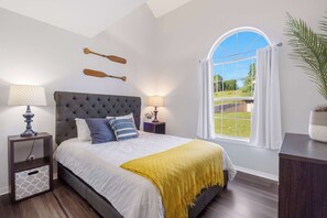 2 bedrooms, individually decorated, individually furnished, bed sheets