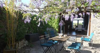 La Sagnarde, Maison en pierre, Loubressac