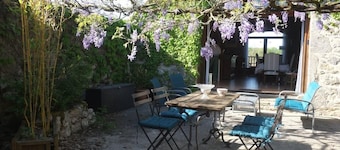 La Sagnarde, Loubressac. Terrasse intime