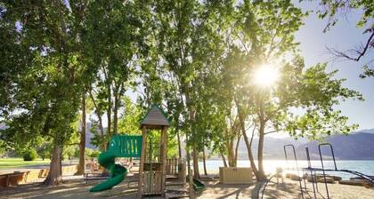 Wapato Point Resort - Ground floor 3 bedroom on the Lake!