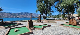 Wapato Point Resort - Ground floor 3 bedroom on the Lake!