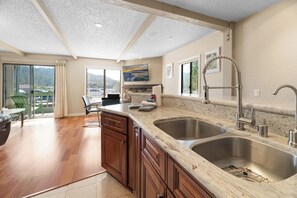 Vannkoker og brødrister