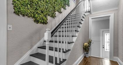 *New*Close to Falls*Beautiful*Spacious*Parking*A/C