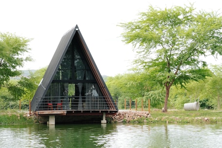 Chalet, 1 Bedroom, Non Smoking, Lake View | Free WiFi