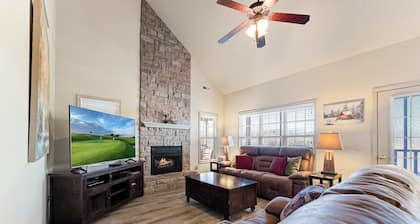 The Nest on Birdie Lane For 8!