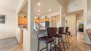 Condo, Multiple Beds, Balcony, Mountain View (The Nest on Birdie Lane) | Dining