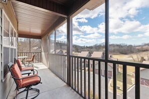 Appartamento, letti multipli, balcone, vista montagna (The Nest on Birdie Lane) | Vista dalla camera