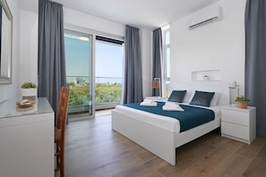 3 chambres, fer et planche à repasser, accès Internet, draps fournis