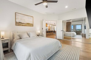 Leilighet, flere senger, balkong (Chill on the Hill) | 2 soverom, individuelt dekorert, individuelt innredet og sengetøy