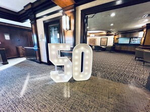 Lobby - Cute Little Party Room-NO BEDS & NO ALCOHOL!!!!!!!! (Lubbock)