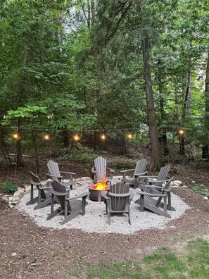 Property grounds - SisterBayHus - a Scandi inspired family getaway (Sister Bay)