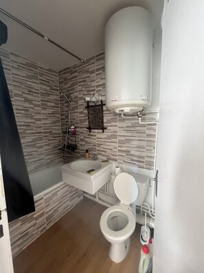 Towels, soap, toilet paper