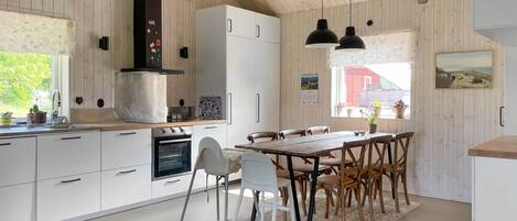 Kühlschrank, Ofen, Herdplatte, Geschirrspüler