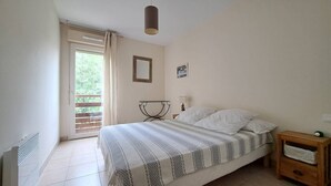 Room - Flat 4 PERSONS 7 minutes from the Ocean (LIT ET MIXE)