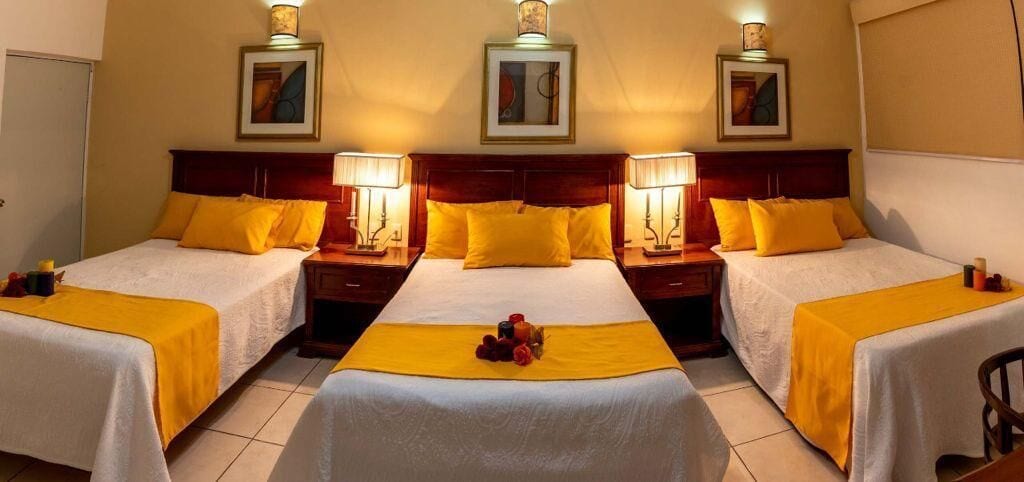 Habitació triple | Llits addicionals, wifi gratuïta i roba de llit 