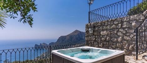 อพาร์ทเมนท์ | 2 ห้องนอน, อินเทอร์เน็ตความเร็วสูง