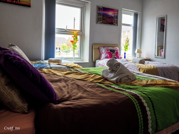 Iron/ironing board, free WiFi